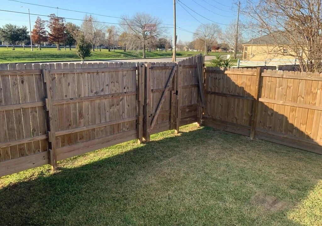Photo of Outdoor in Behrman