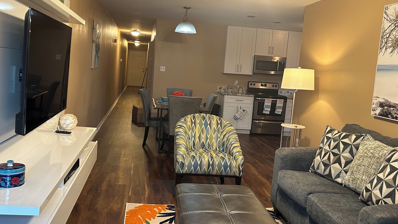 Photo of Livingroom in Behrman