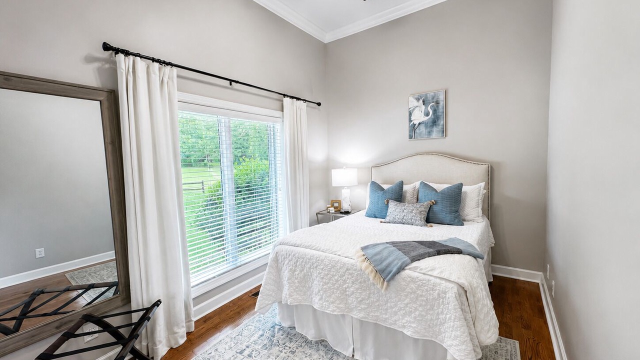 Photo of Bedroom in Northport