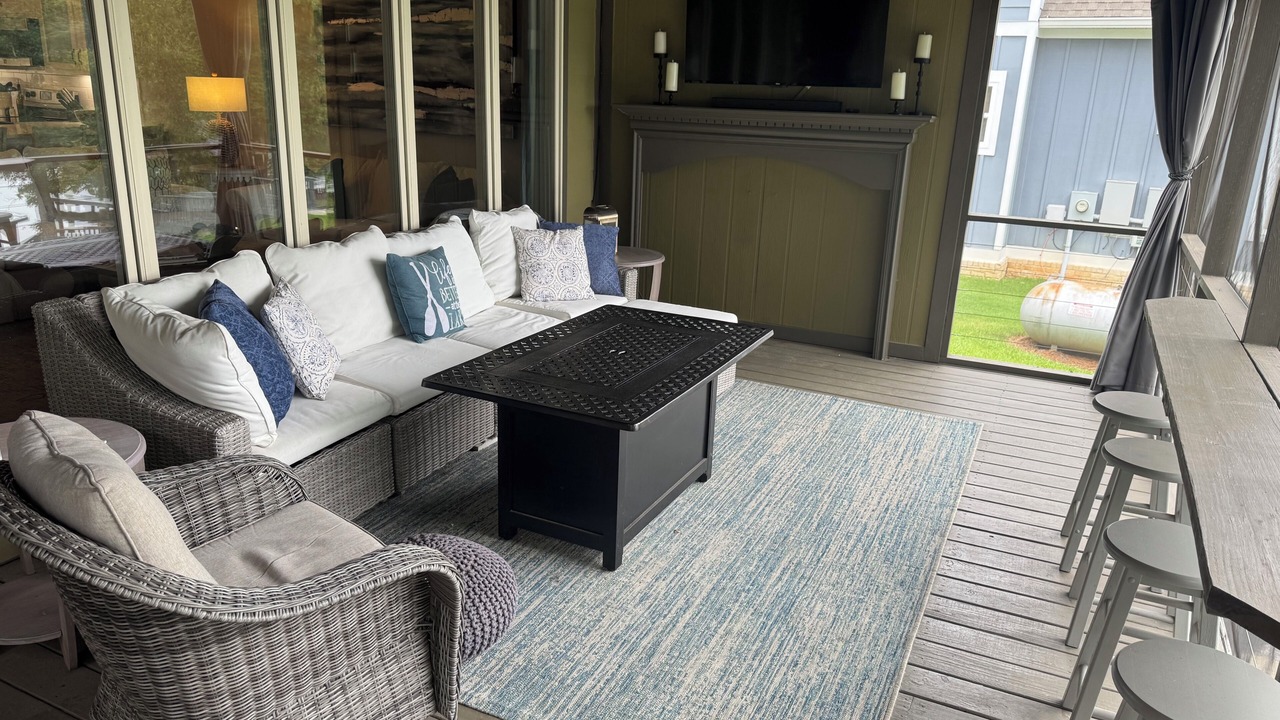 Photo of Livingroom in Northport