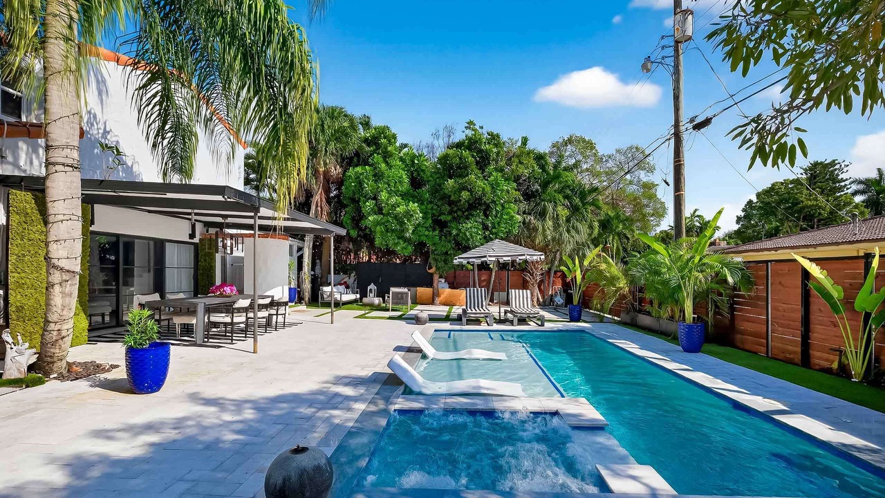 Photo of Outdoor in Miami Shores