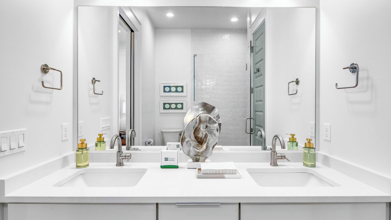 Photo of Bathroom in East End