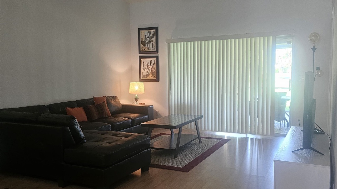 Photo of Livingroom in Lely Golf Estates