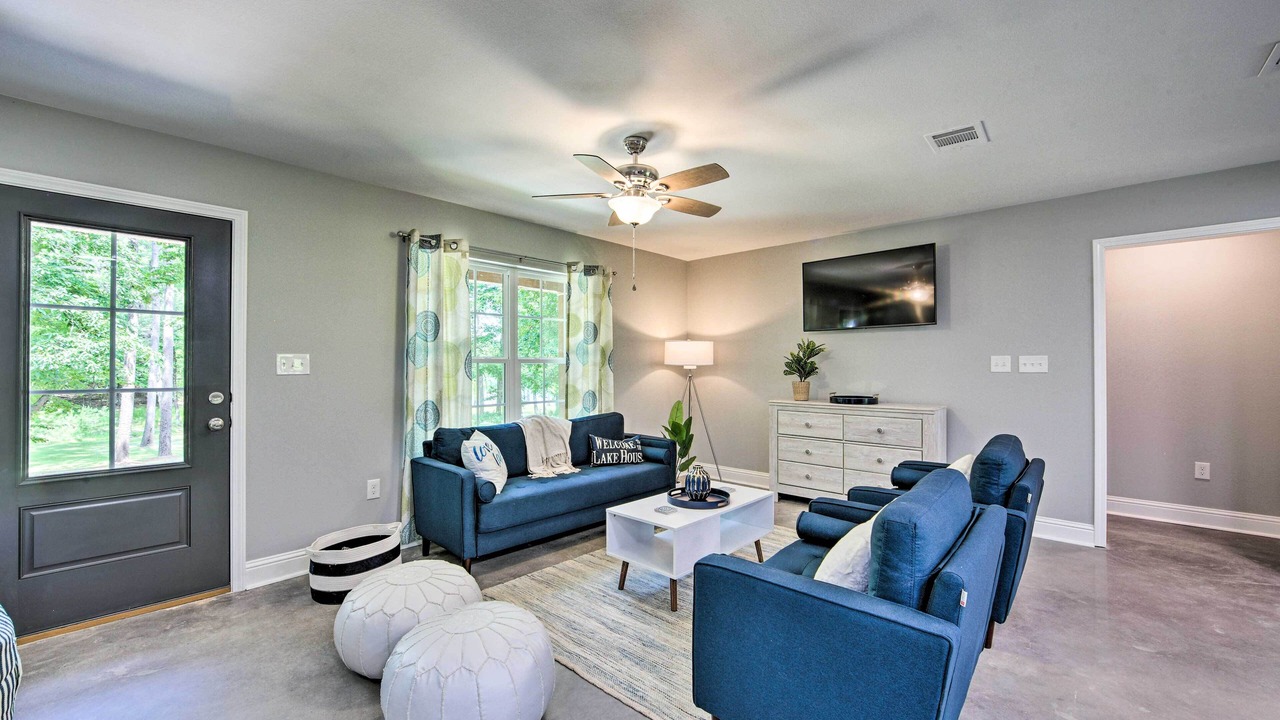 Photo of Bedroom in Avinger