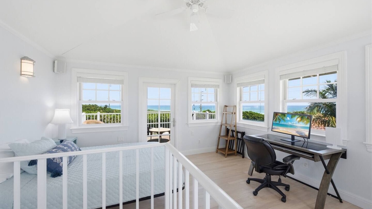 Photo of Bedroom in Juno Beach