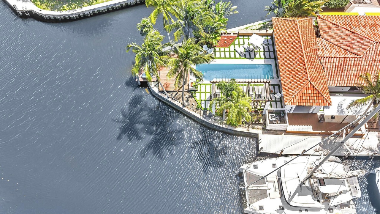 Photo of Outdoor in Sailboat Bend