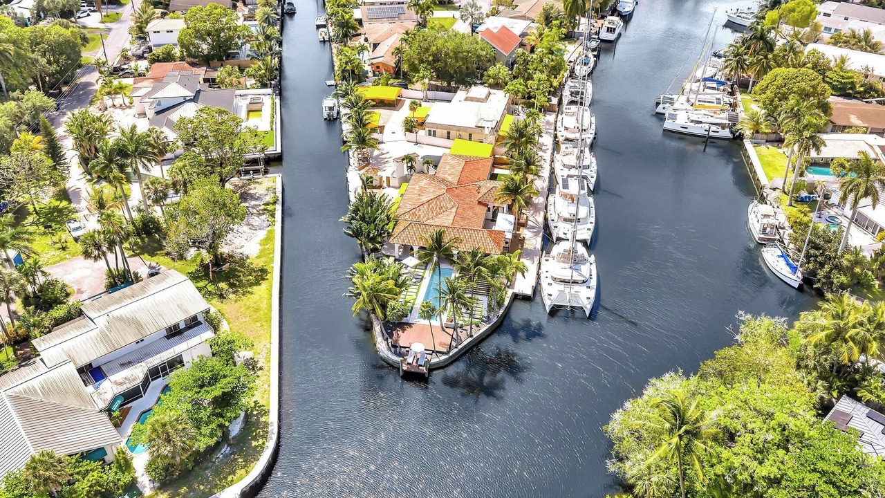 Photo of Outdoor in Sailboat Bend