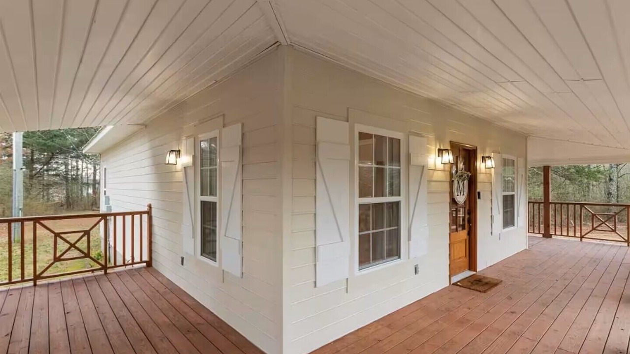 Photo of Patio Balcony in Guntersville