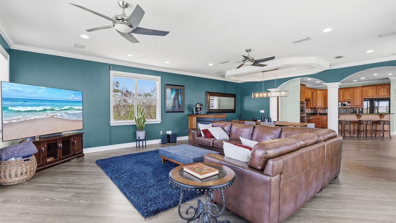 Photo of Livingroom in Edgewater