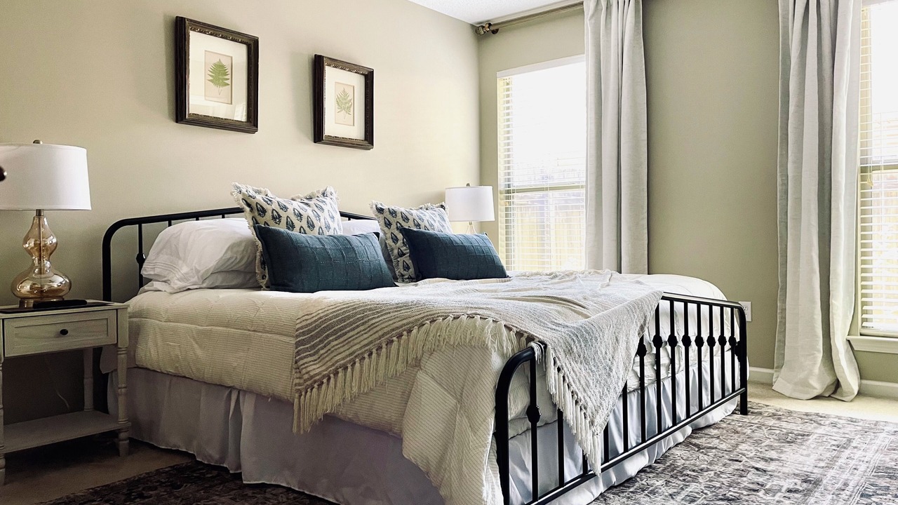 Photo of Bedroom in Mandeville