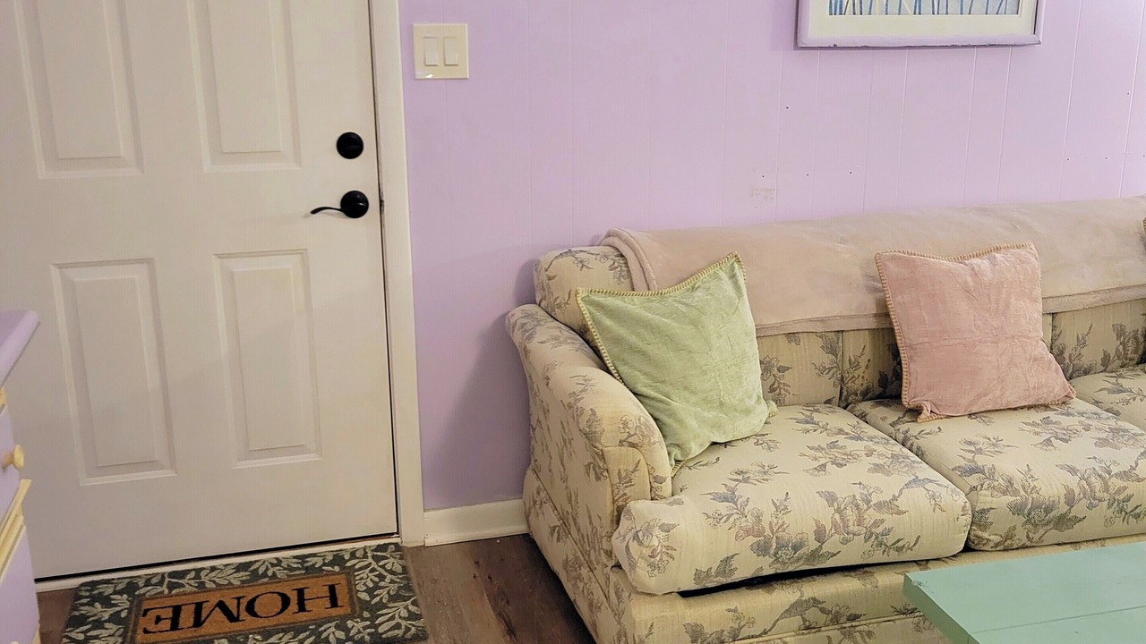 Photo of Livingroom in Ono Island