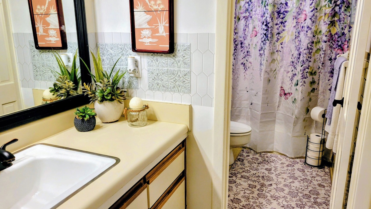 Photo of Bathroom in Ono Island