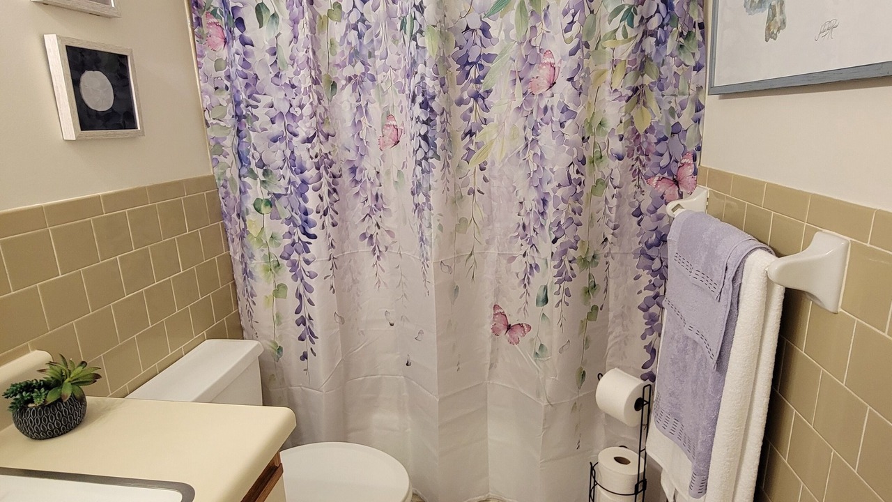 Photo of Bathroom in Ono Island