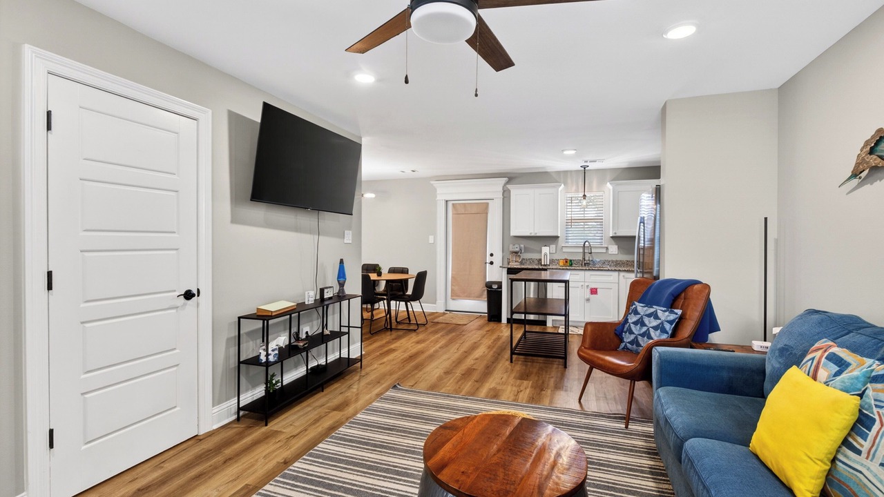 Photo of Livingroom in Biloxi
