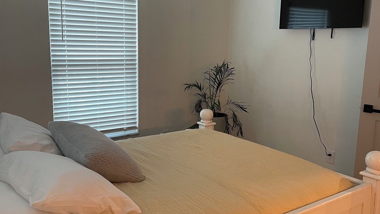 Photo of Bedroom in Ormond-by-the-Sea