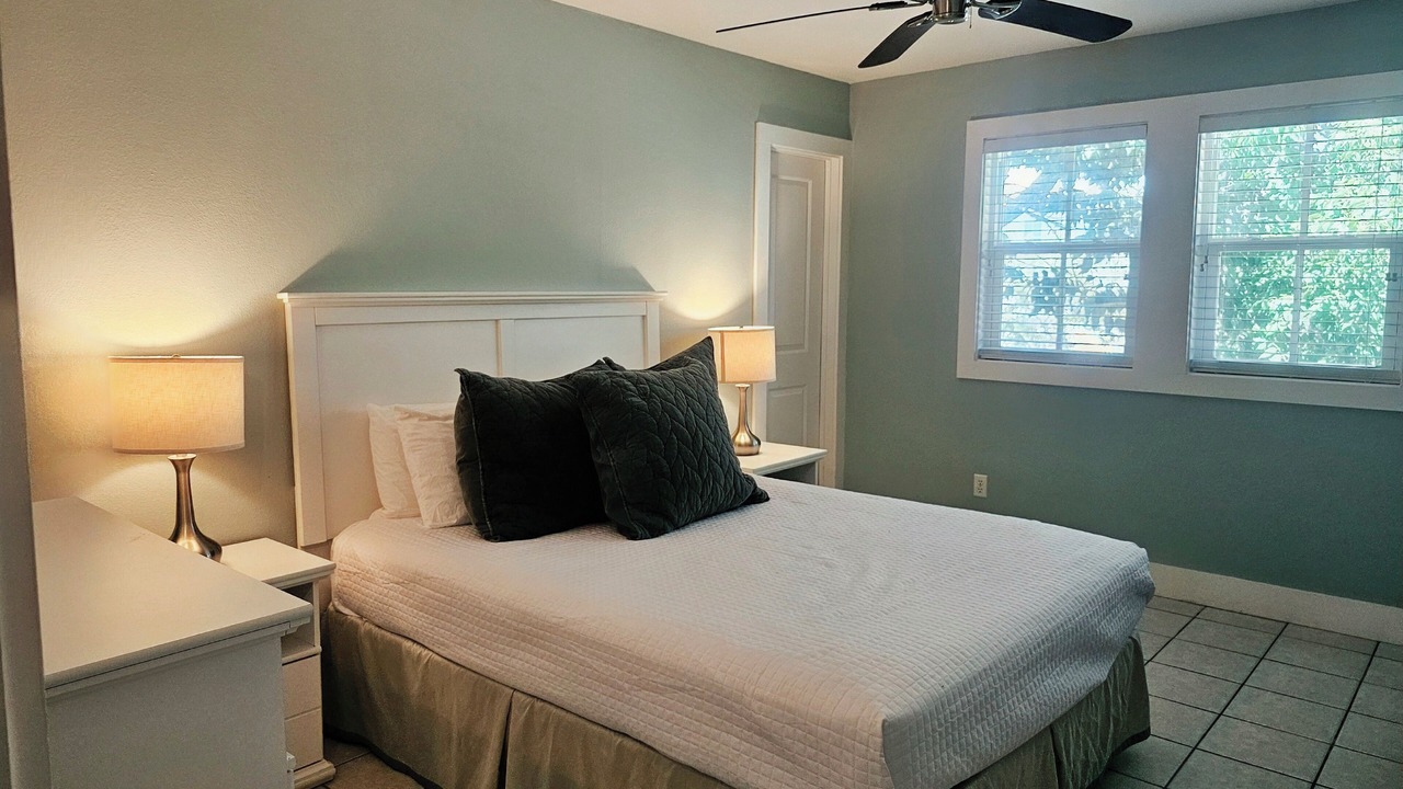 Photo of Bedroom in Santa Rosa Beach