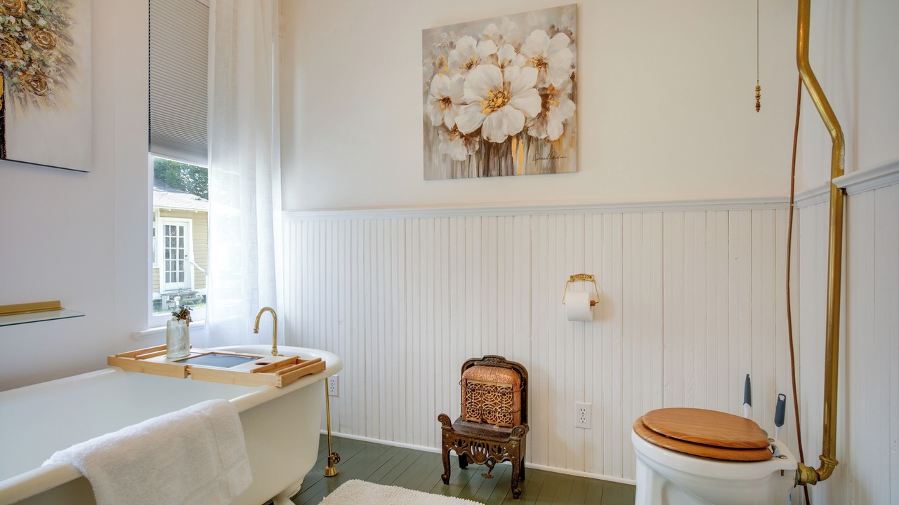 Photo of Bathroom in Breaux Bridge