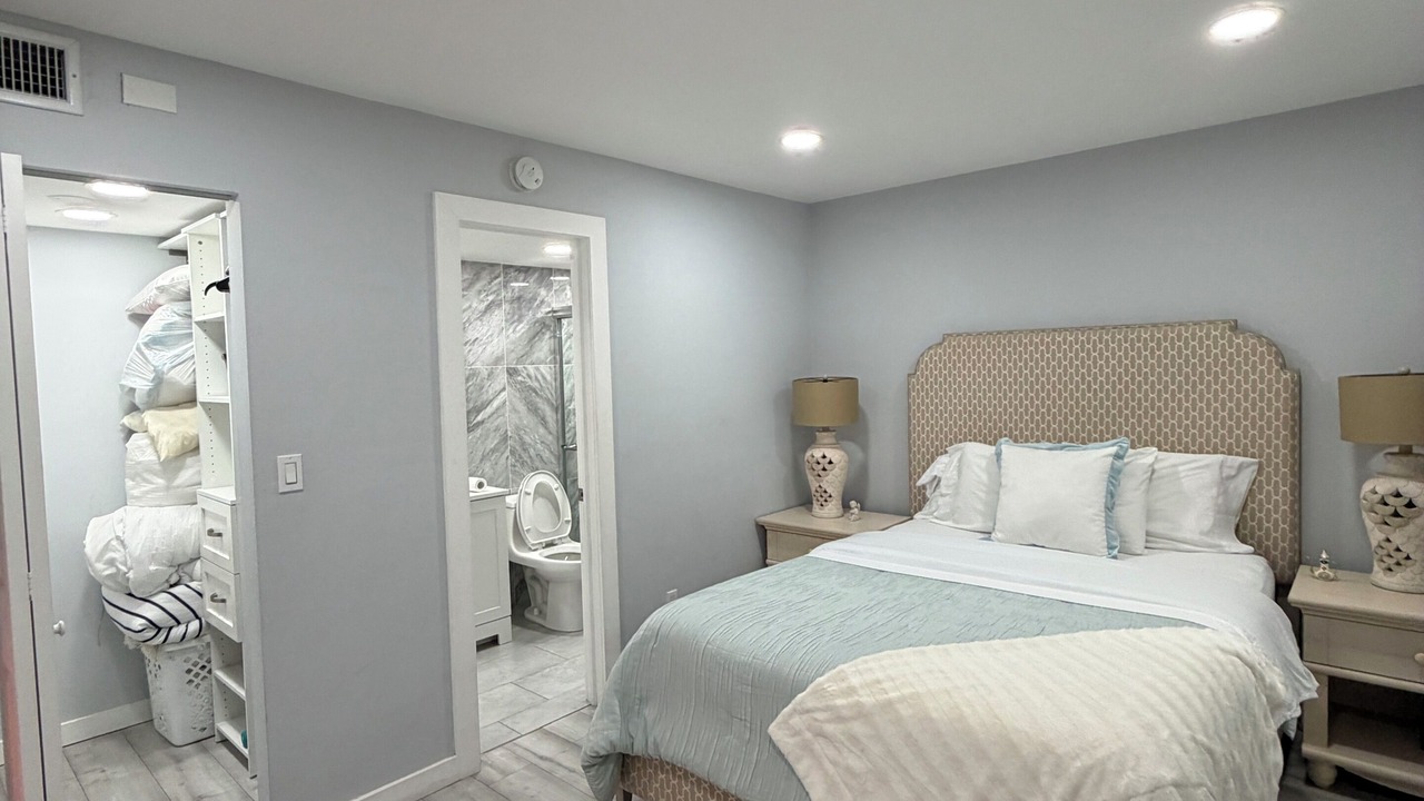 Photo of Bedroom in Inverrary