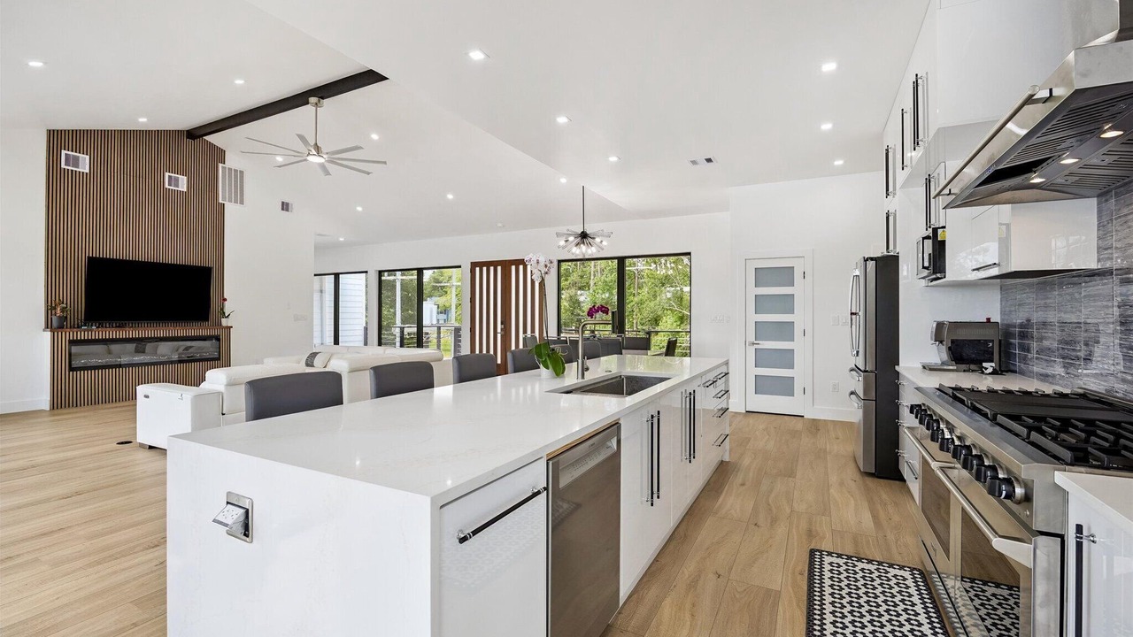 Photo of Kitchen in College Park