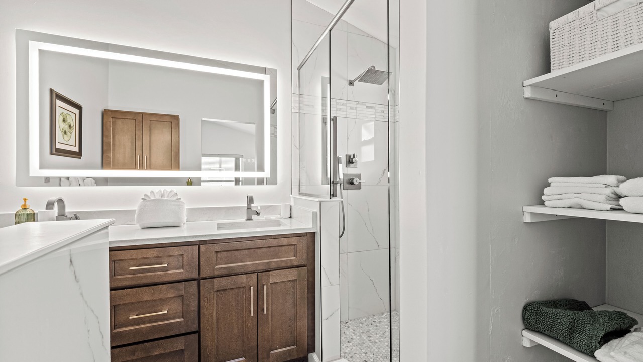 Photo of Bathroom in Wilbur-By-The-Sea