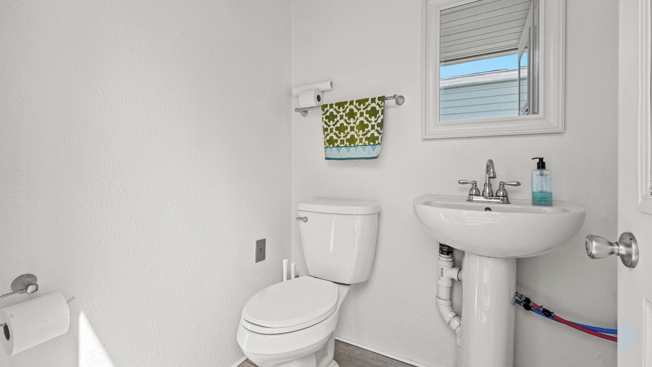 Photo of Bathroom in Wilbur-By-The-Sea
