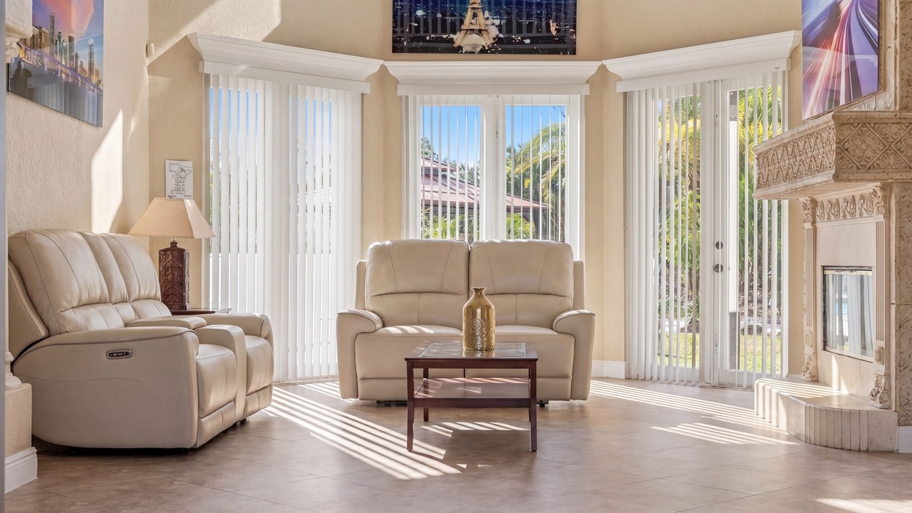 Photo of Livingroom in Coconut Creek