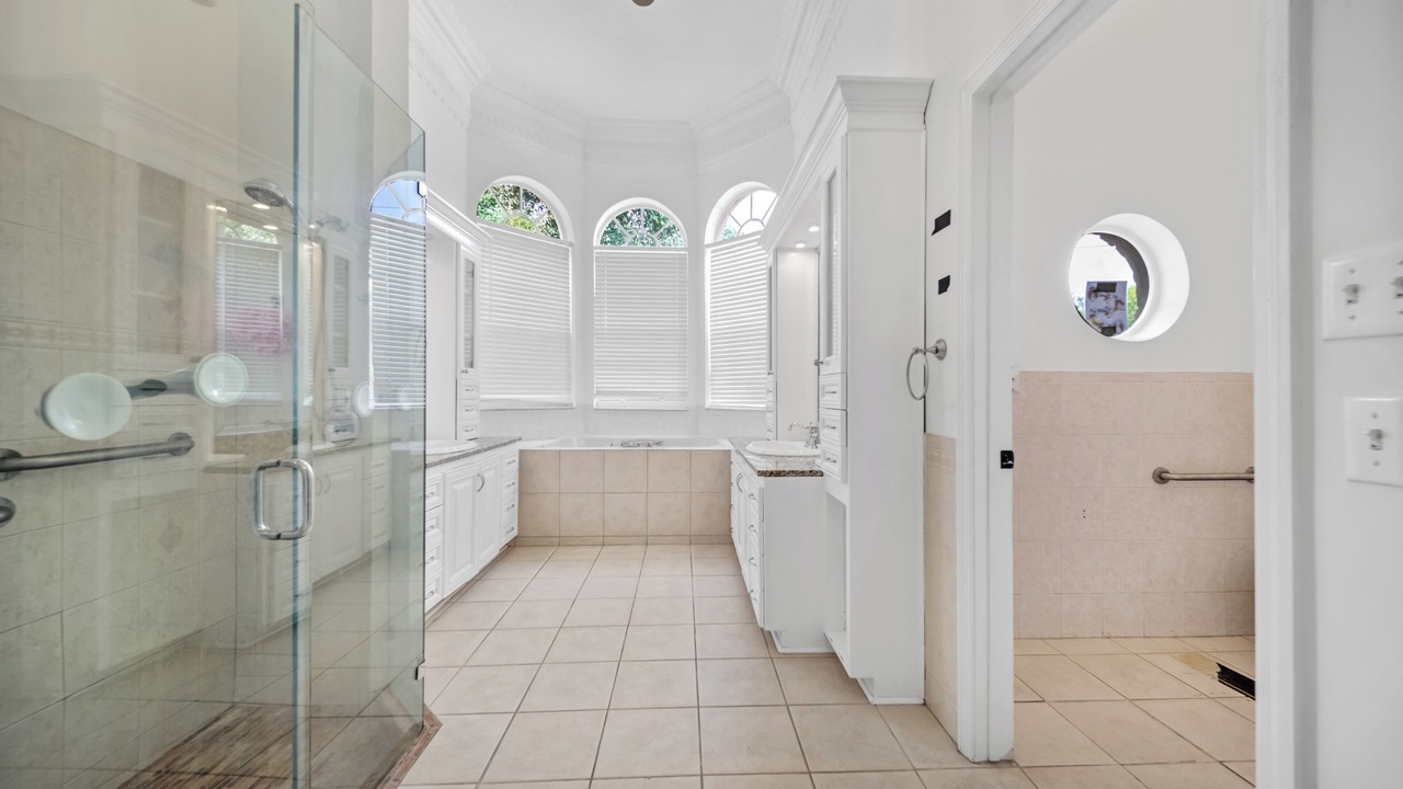 Photo of Bathroom in Coconut Creek