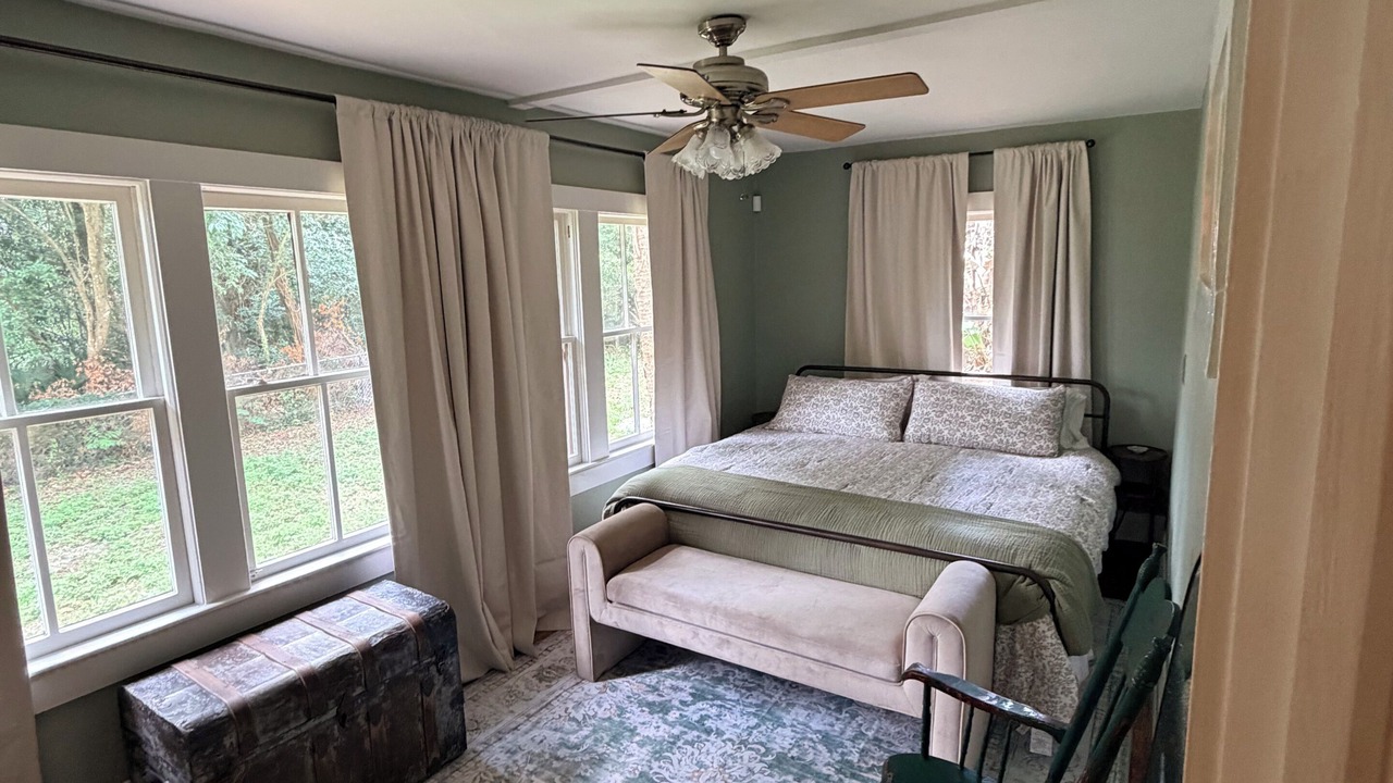 Photo of Bedroom in DeLand