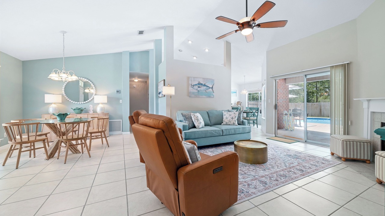 Photo of Livingroom in Ono Island