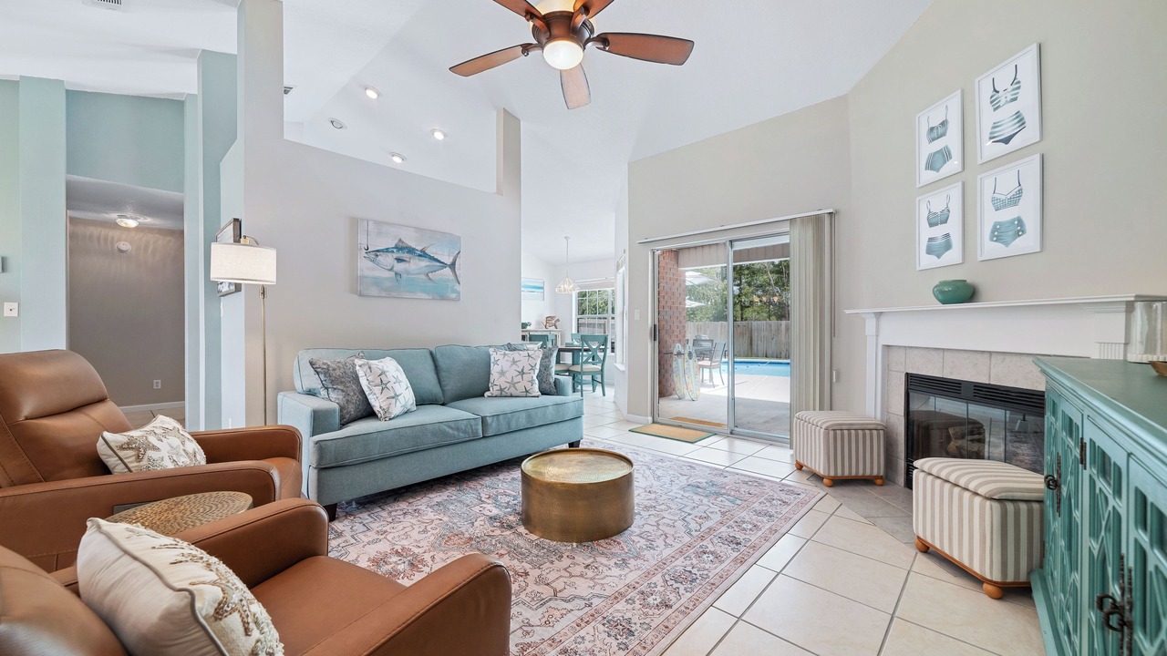 Photo of Livingroom in Ono Island