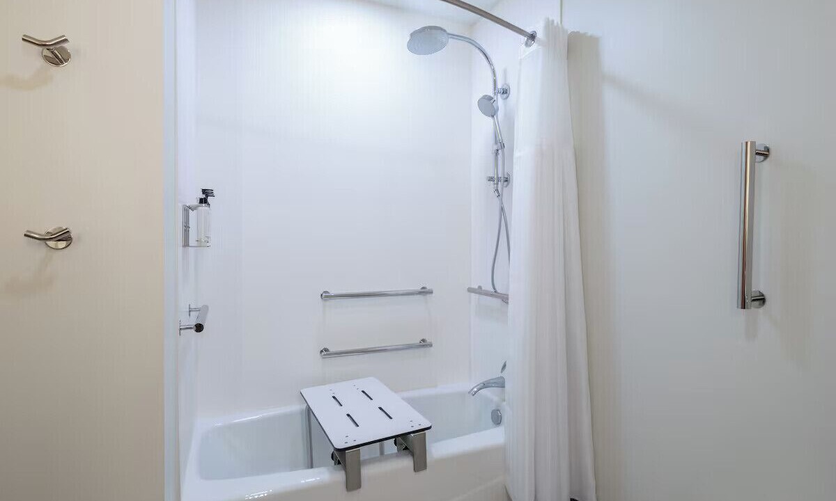 Photo of Bathroom in Ludlam
