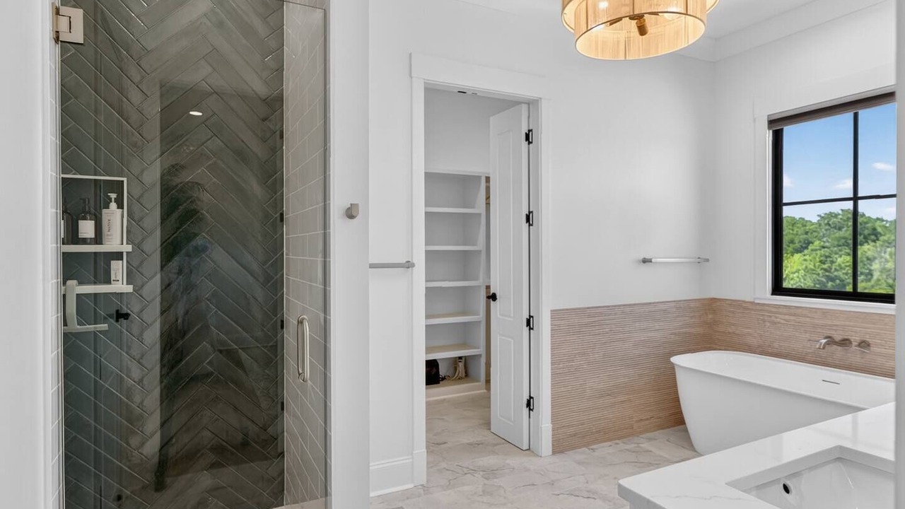 Photo of Bathroom in Waveland