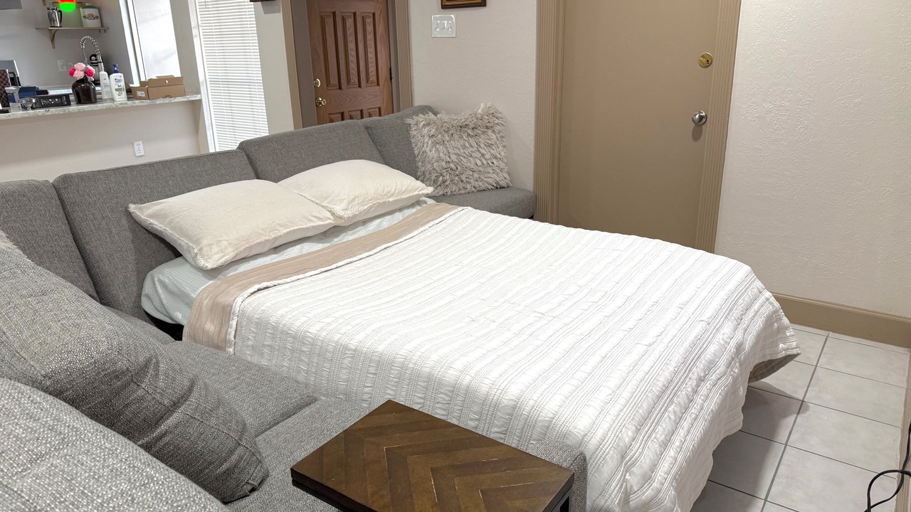 Photo of Bedroom in Pasadena