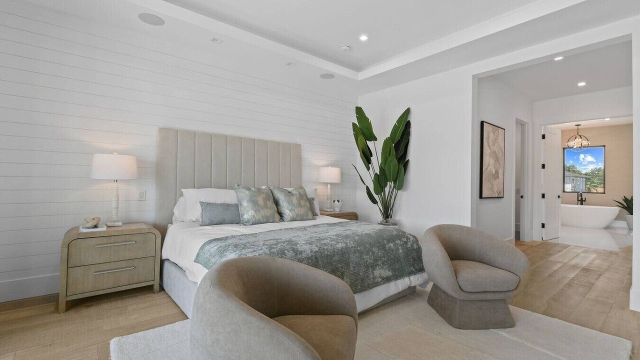 Photo of Bedroom in Florida North Atlantic Coast