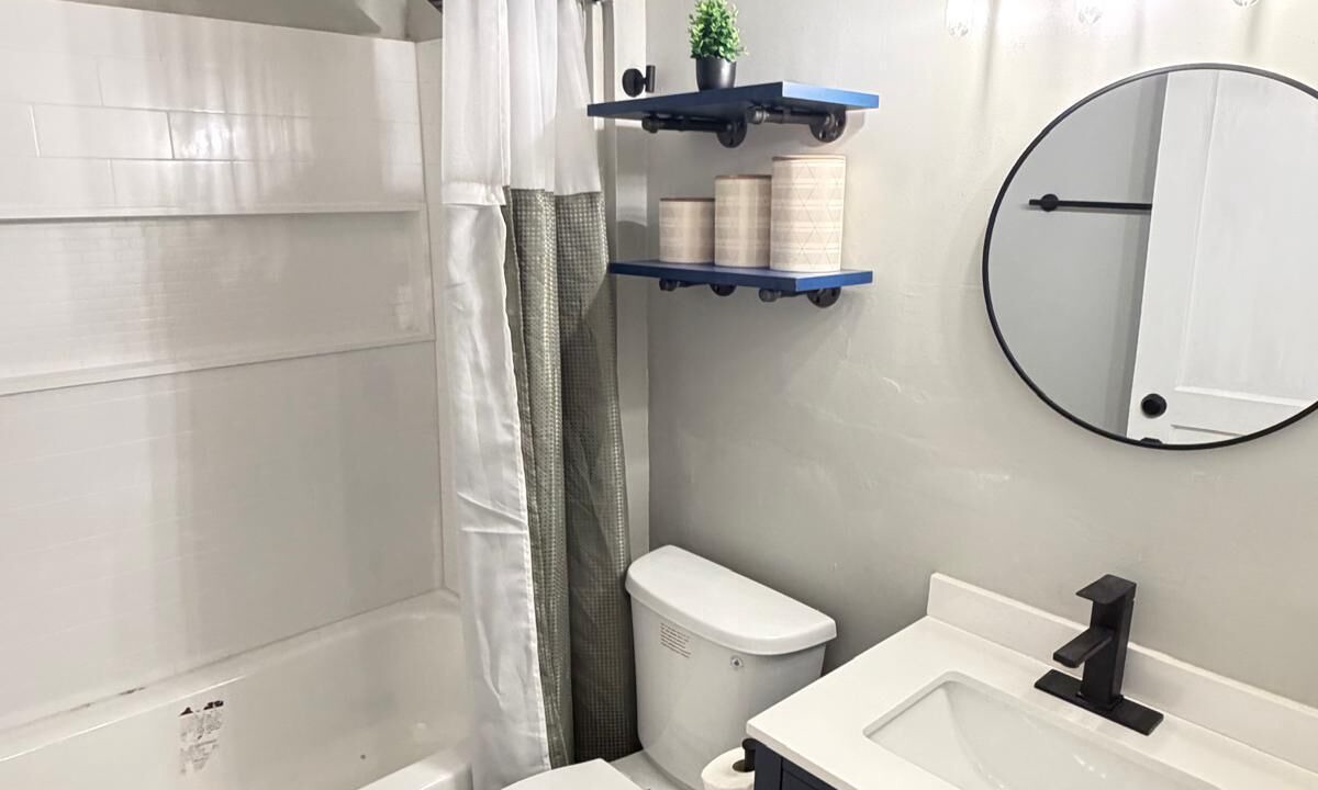 Photo of Bathroom in Tupelo