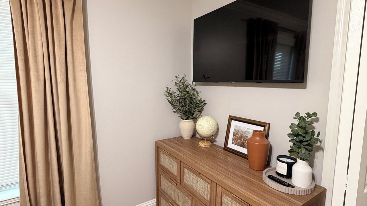 Photo of Bedroom in Scott