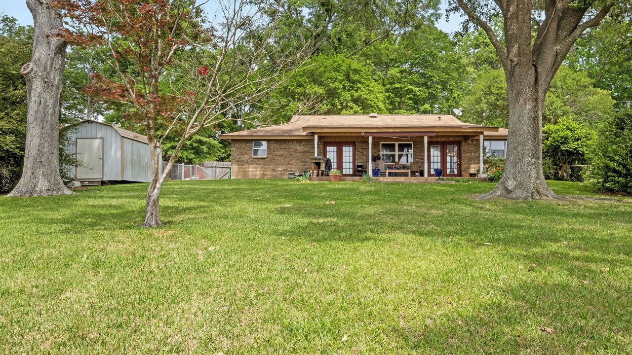 Photo of Outdoor in Hemphill