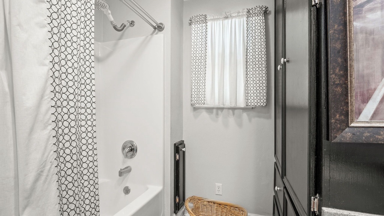 Photo of Bathroom in Hemphill
