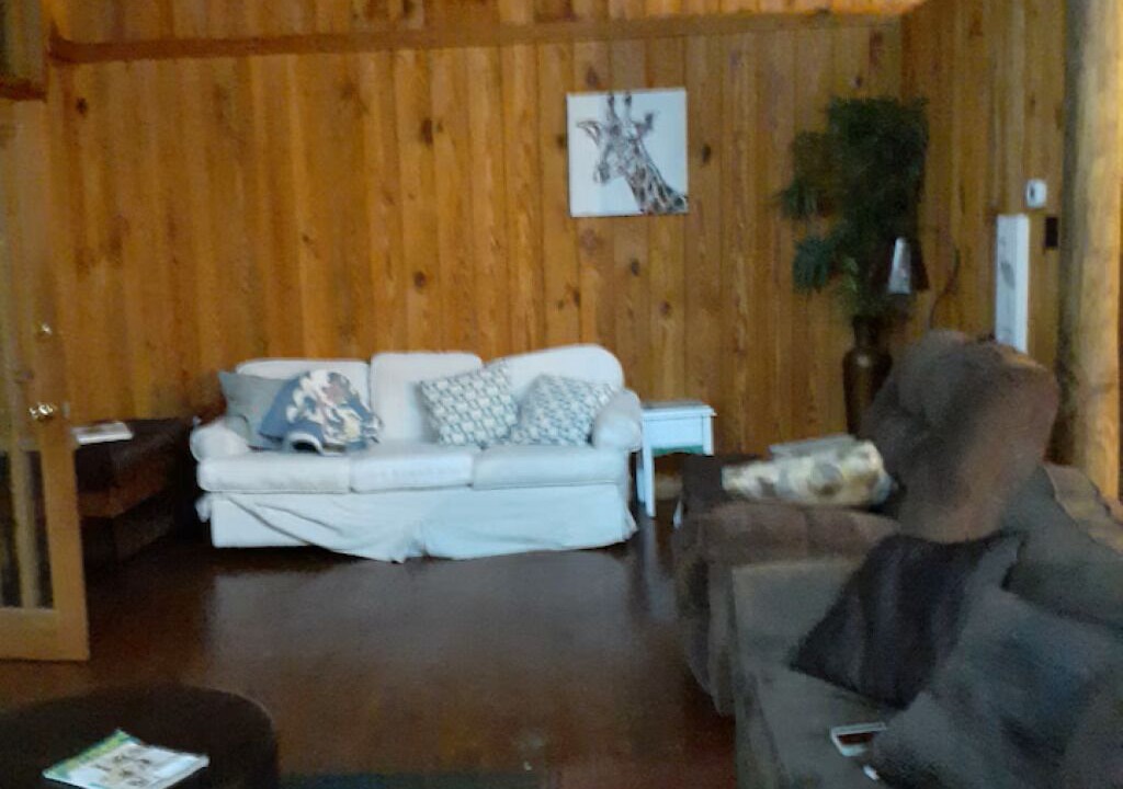 Photo of Livingroom in Wesson