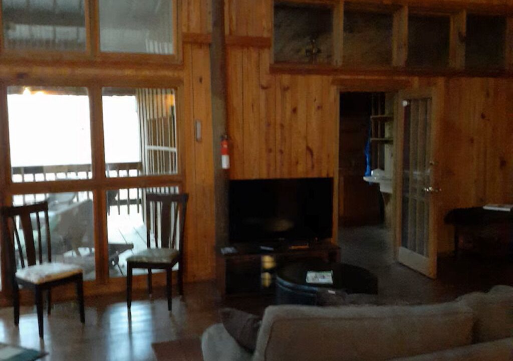 Photo of Livingroom in Wesson