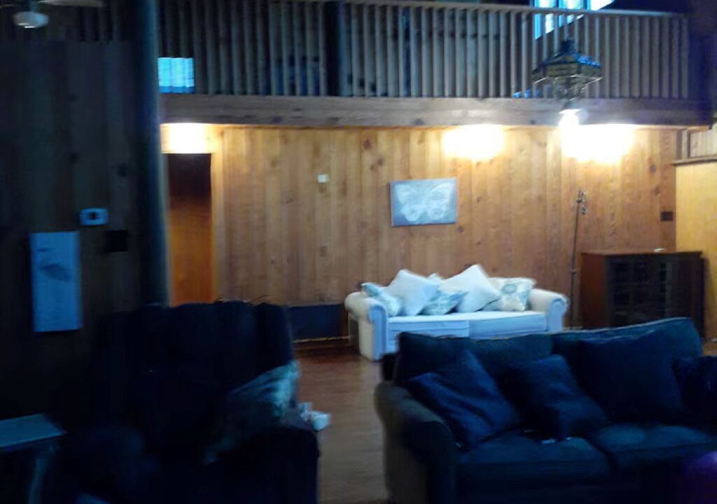 Photo of Livingroom in Wesson
