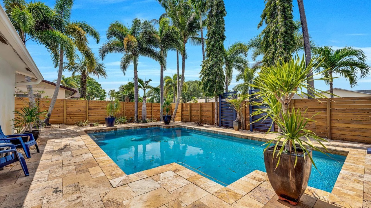 Photo of Outdoor in Palm Aire Village East