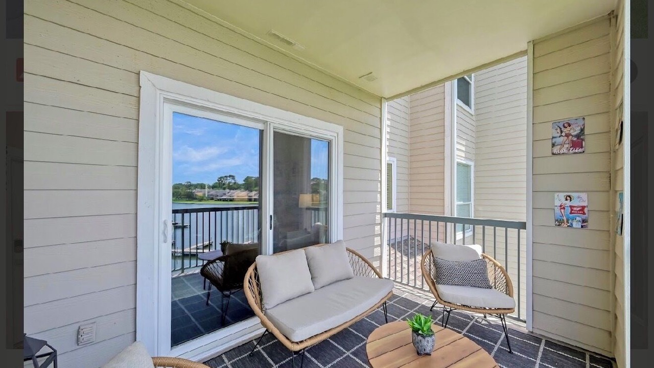 Photo of Patio Balcony in Walden on Lake Conroe