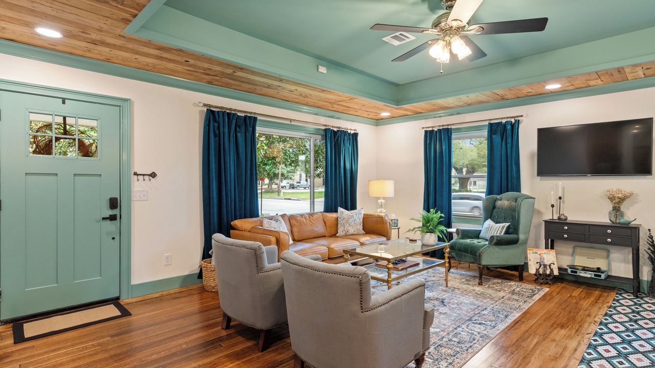 Photo of Livingroom in Lafayette