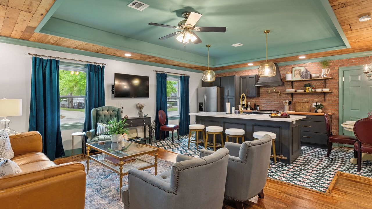 Photo of Livingroom in Lafayette