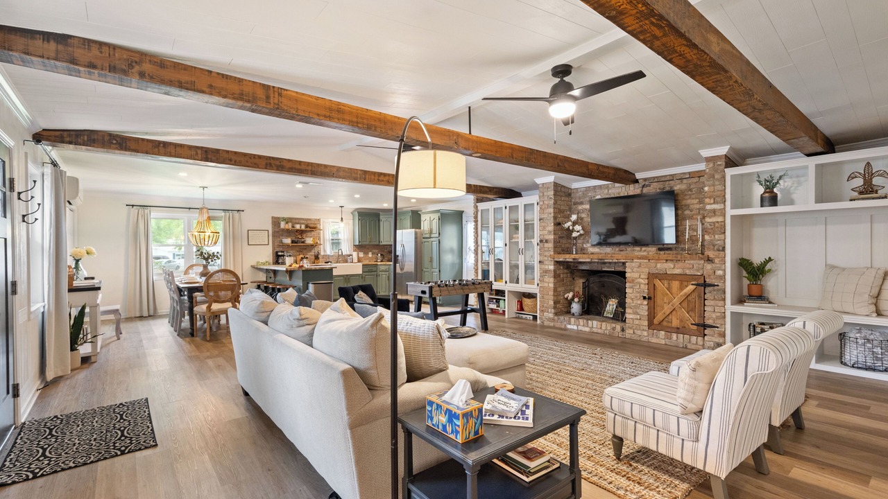 Photo of Livingroom in Lafayette