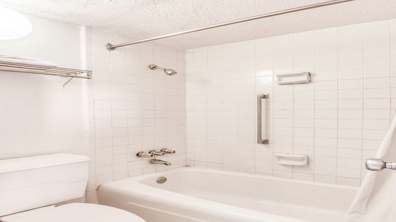 Photo of Bathroom in Tougaloo
