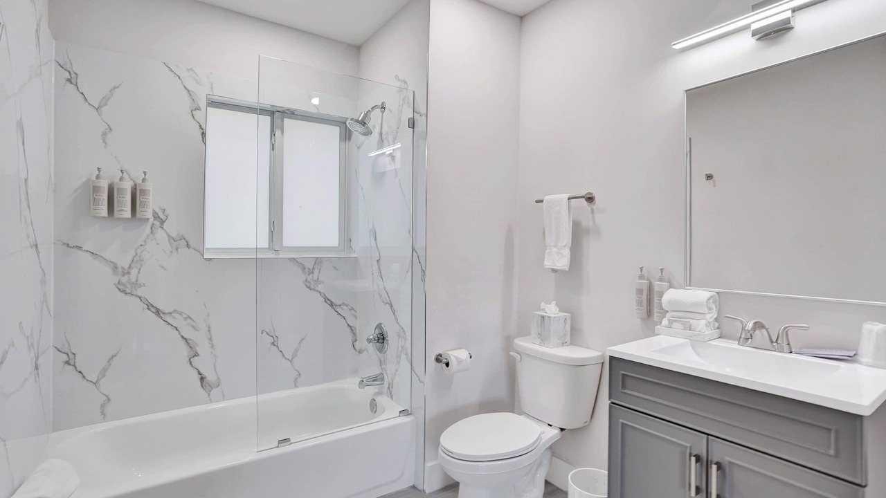 Photo of Bathroom in Galt Mile