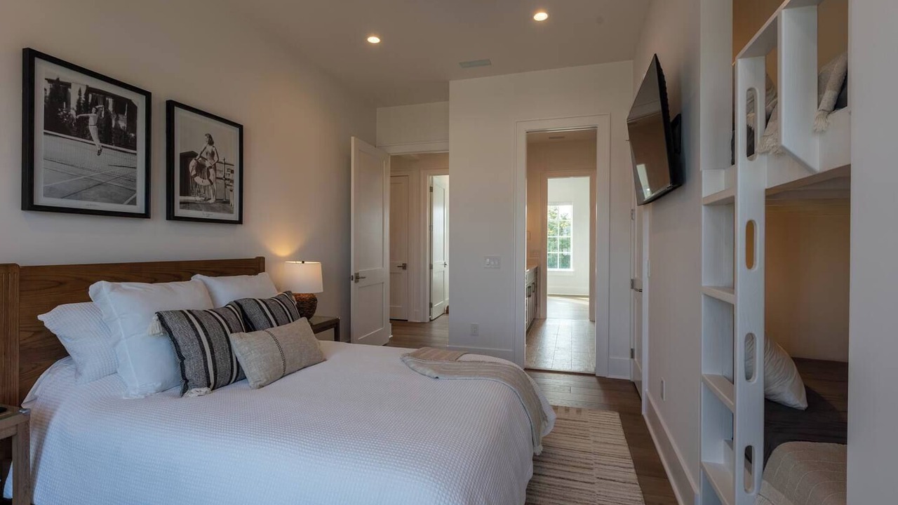 Photo of Bedroom in Riviera Beach