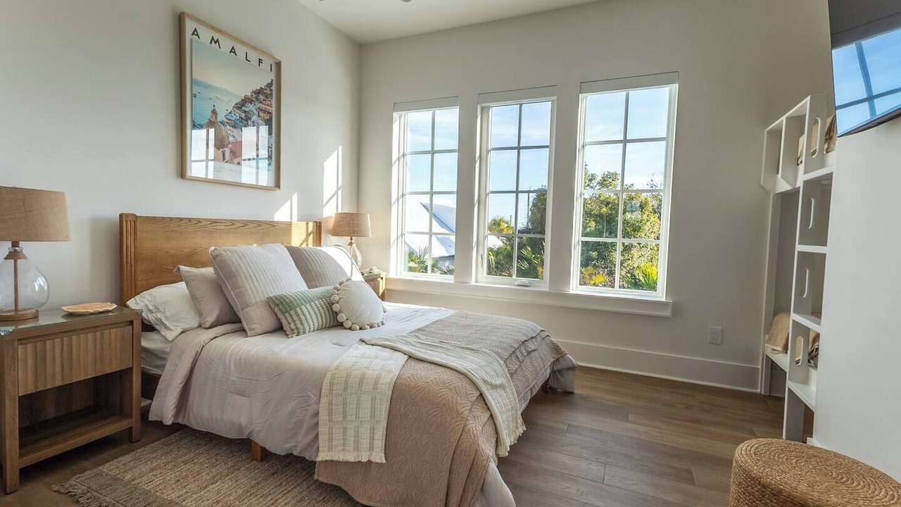 Photo of Bedroom in Riviera Beach